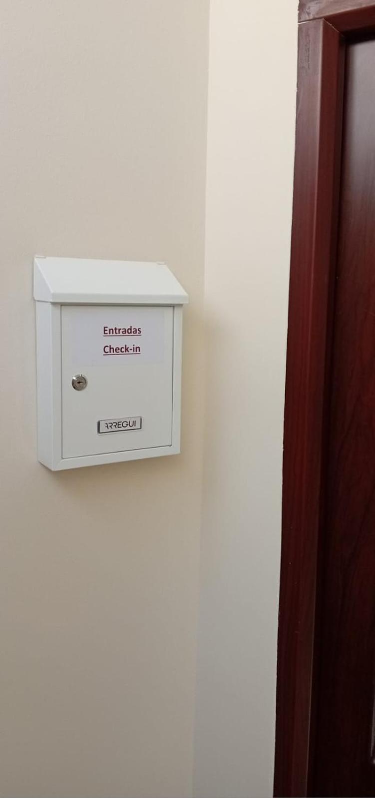 Apartamento La Fuente 27 Tomares Eksteriør billede